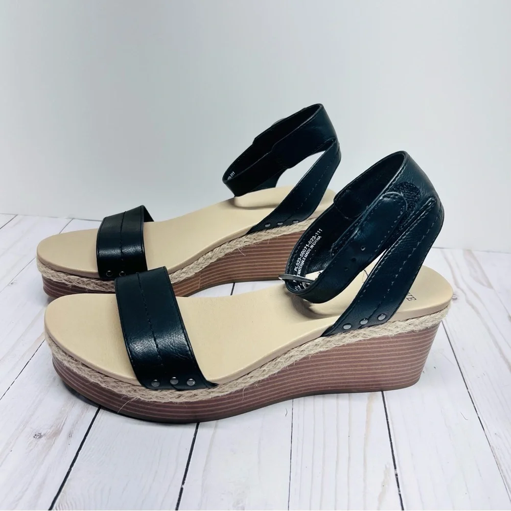 FRYE AND CO. New without Box Livia Black and Tan Wedge Sandals Size 10M